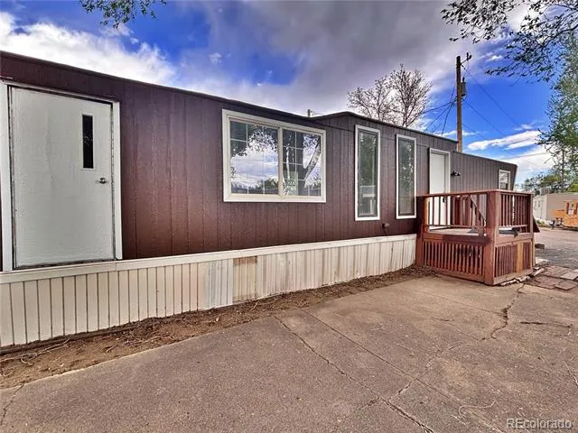 220 Mount View Lane Colorado Springs, CO 80907
