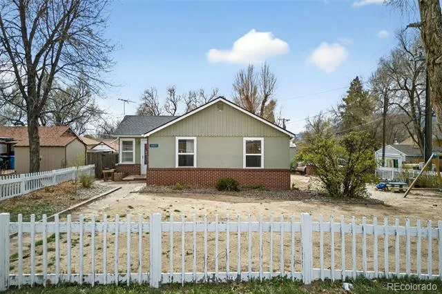 1917 E Cache La Poudre Street Colorado Springs, CO 80909