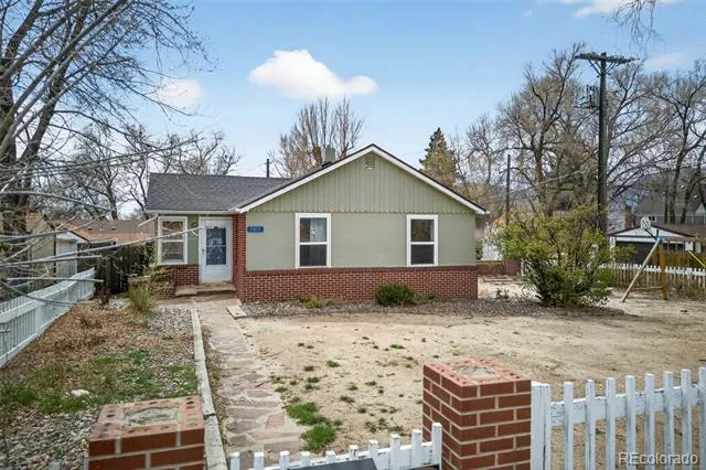 1917 E Cache La Poudre Street Colorado Springs, CO 80909