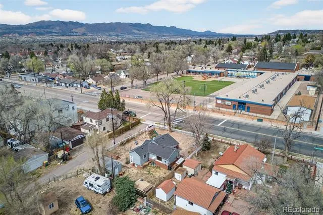 1917 E Cache La Poudre Street Colorado Springs, CO 80909