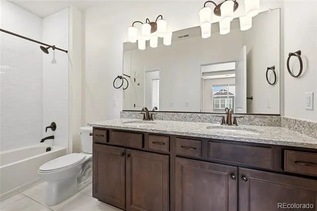 23709 E Ida Drive #E Aurora, CO 80016