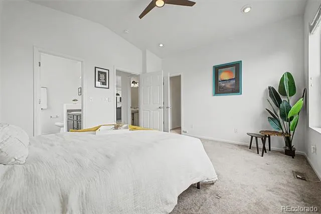 5552 Killarney Street Denver, CO 80249
