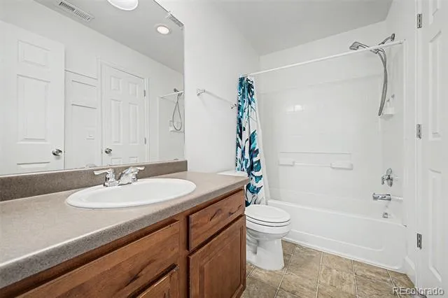 5552 Killarney Street Denver, CO 80249
