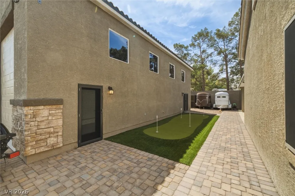 137 Rancho Mesa Avenue Las Vegas, NV 89123