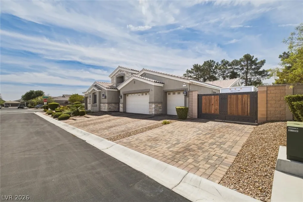 137 Rancho Mesa Avenue Las Vegas, NV 89123