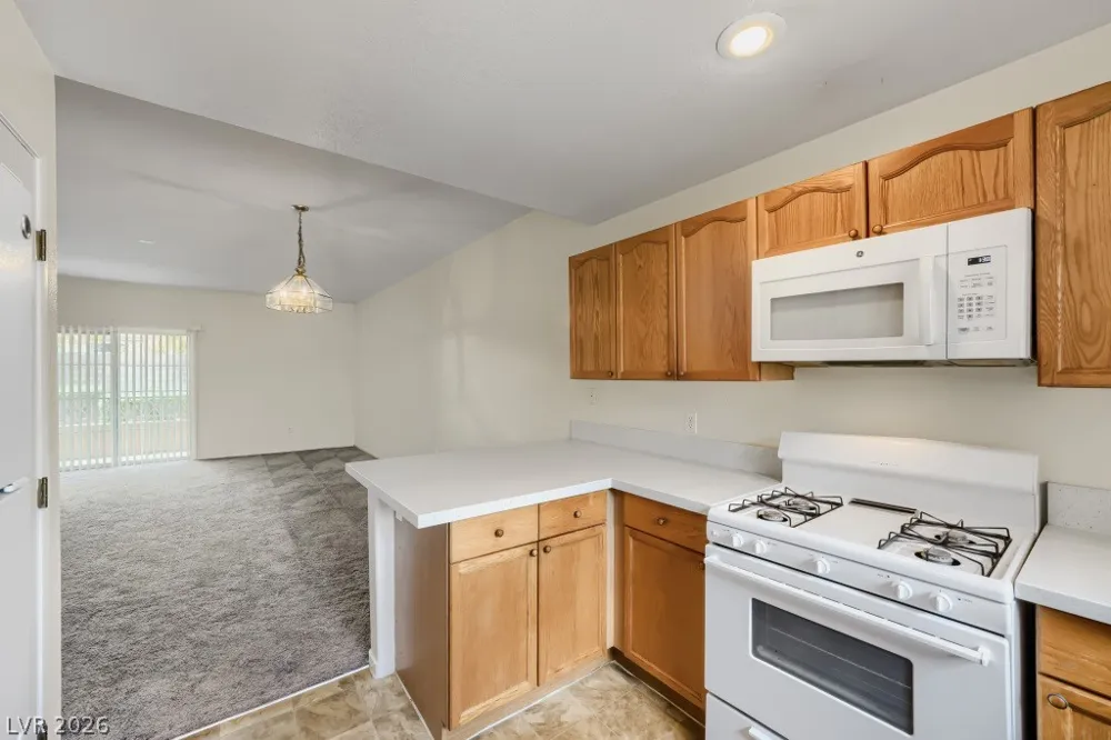 401 Amber Pine Street #103 Las Vegas, NV 89144