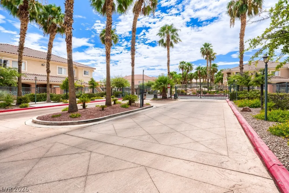 401 Amber Pine Street #103 Las Vegas, NV 89144