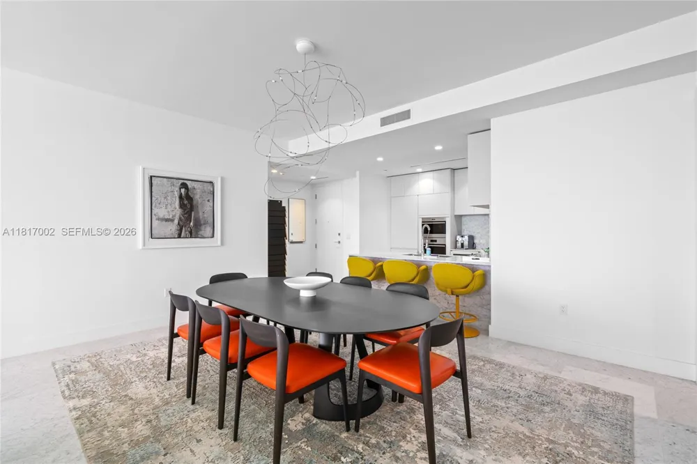 5775 Collins Ave #1602 Miami Beach, FL 33140