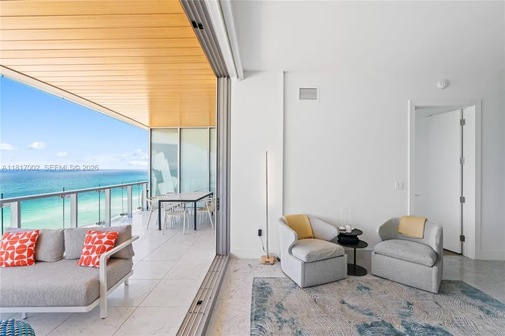 5775 Collins Ave #1602 Miami Beach, FL 33140