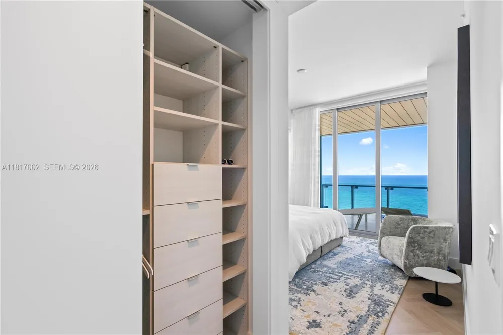 5775 Collins Ave #1602 Miami Beach, FL 33140