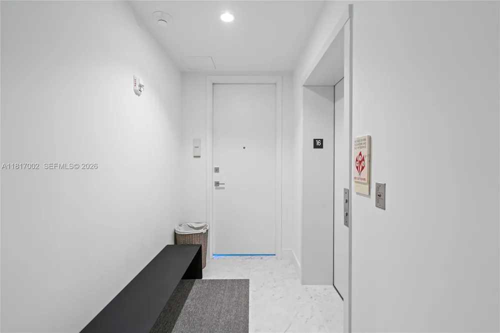 5775 Collins Ave #1602 Miami Beach, FL 33140