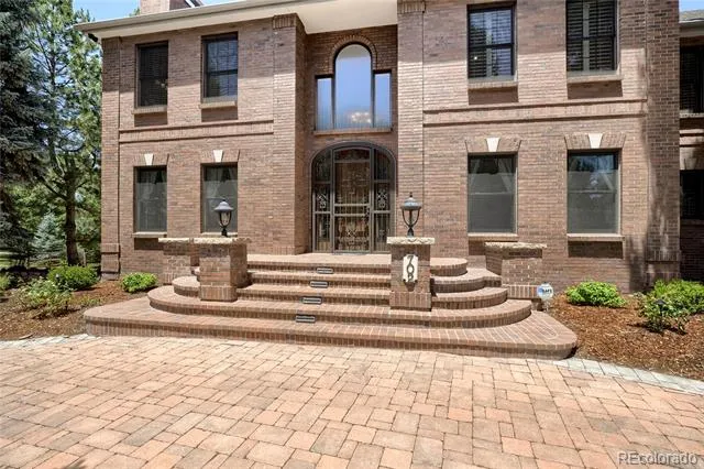 702 Shadycroft Lane Littleton, CO 80120