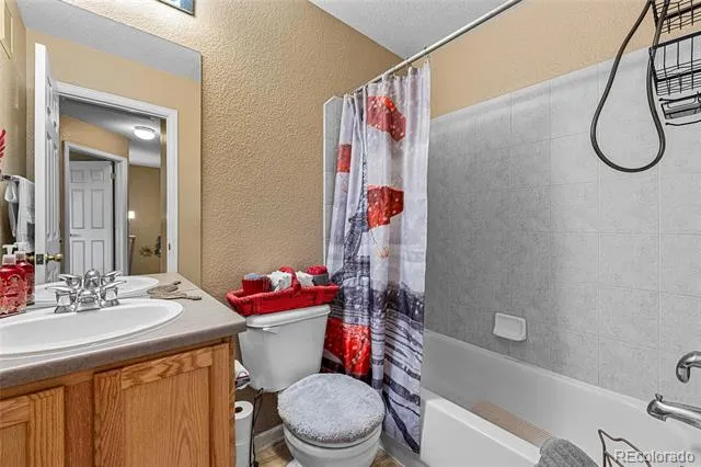 20405 E Quincy Drive Centennial, CO 80015