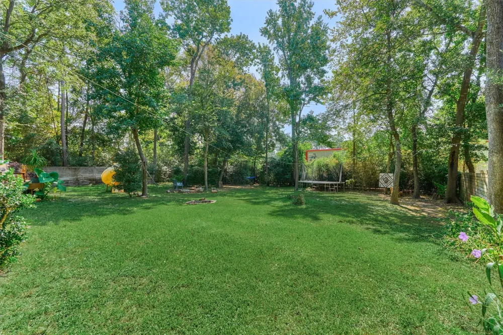 7203 Ponderosa Drive Magnolia, TX 77354