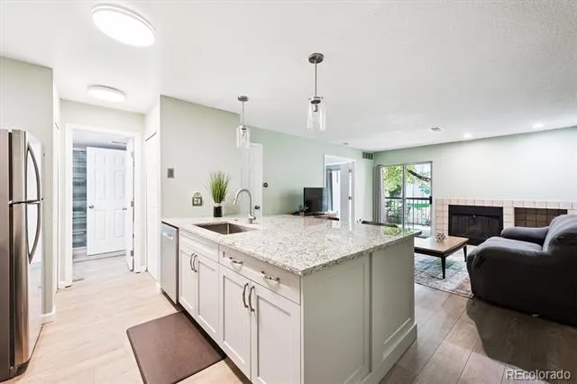 2575 S Syracuse Way #L103 Denver, CO 80231