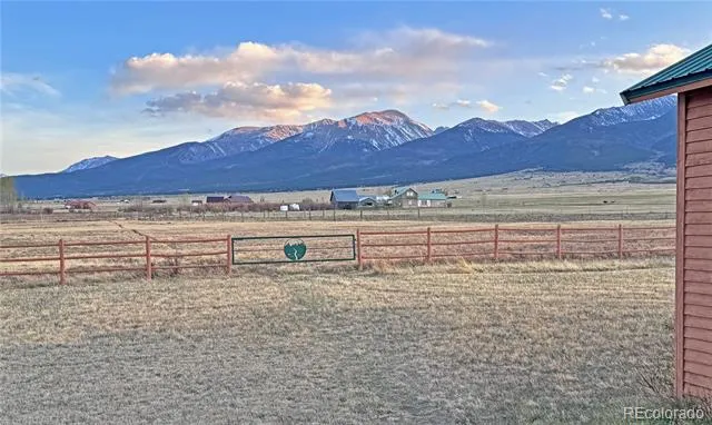 28 County Road 136 Westcliffe, CO 81252