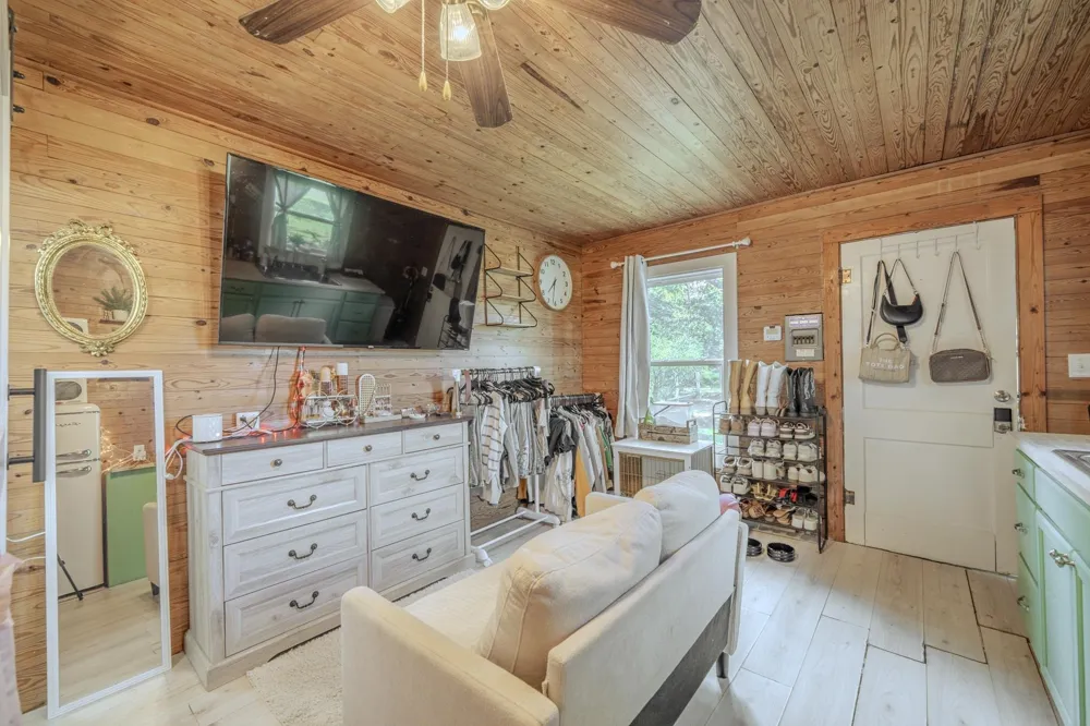 340 OAK ST Savannah, TN 38372