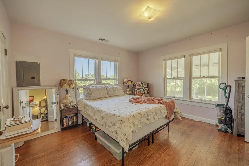 340 OAK ST Savannah, TN 38372