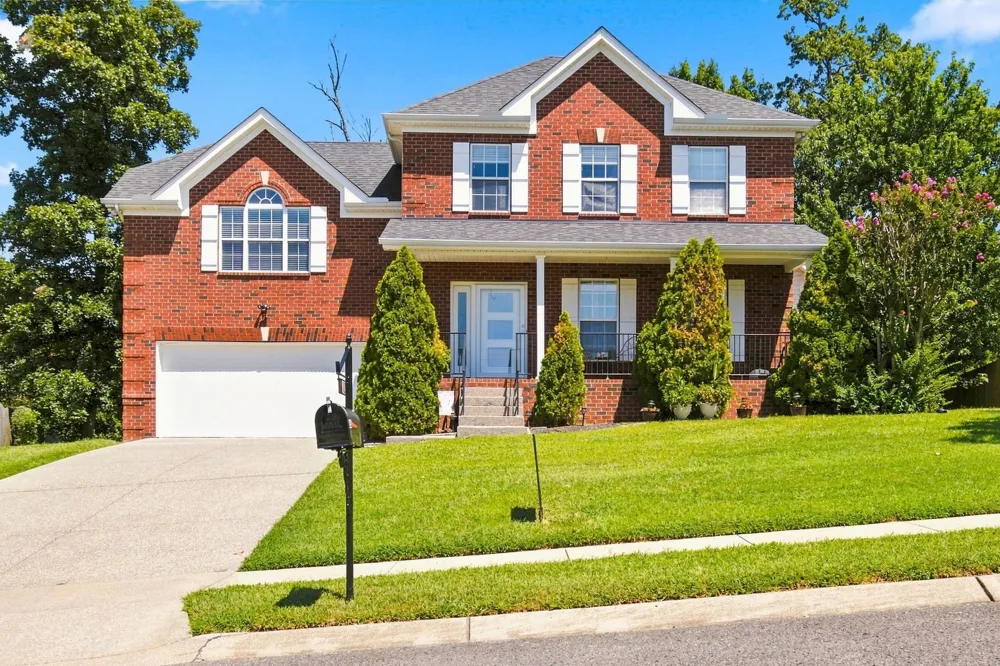102 Bartlett Ln Hendersonville, TN 37075