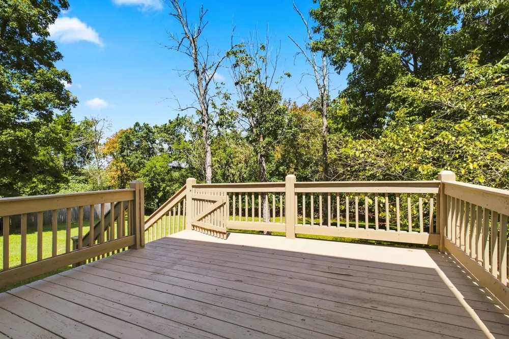 102 Bartlett Ln Hendersonville, TN 37075