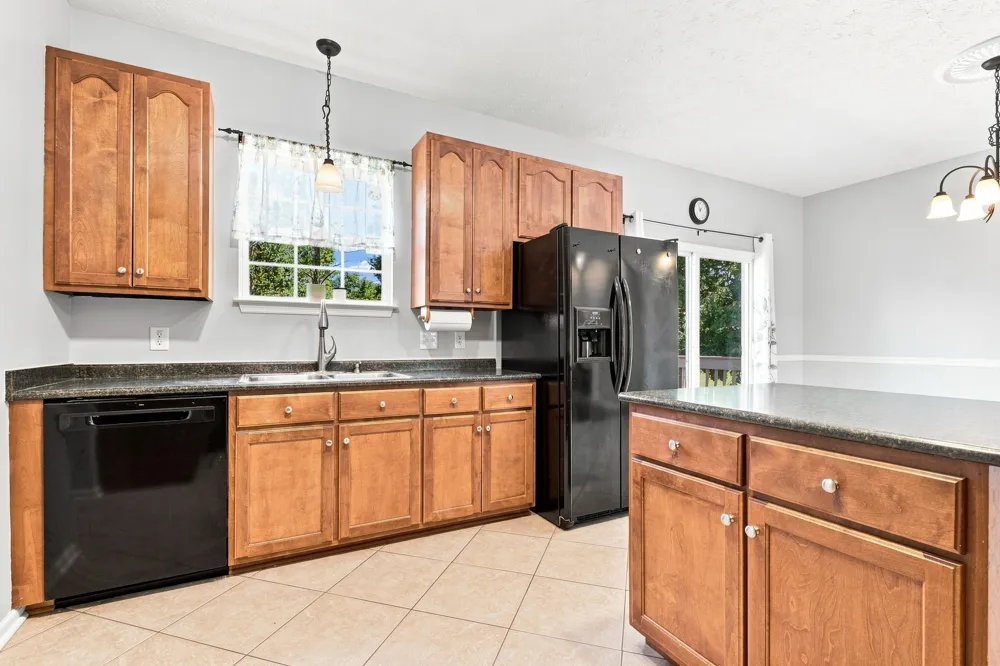 102 Bartlett Ln Hendersonville, TN 37075