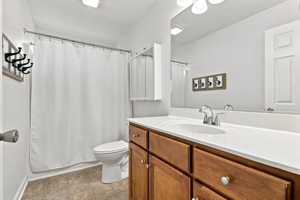 102 Bartlett Ln Hendersonville, TN 37075