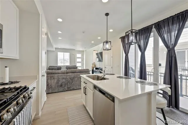21143 E 67th Avenue Aurora, CO 80019