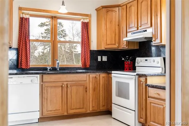 1540 Warrior Circle Jefferson, CO 80456