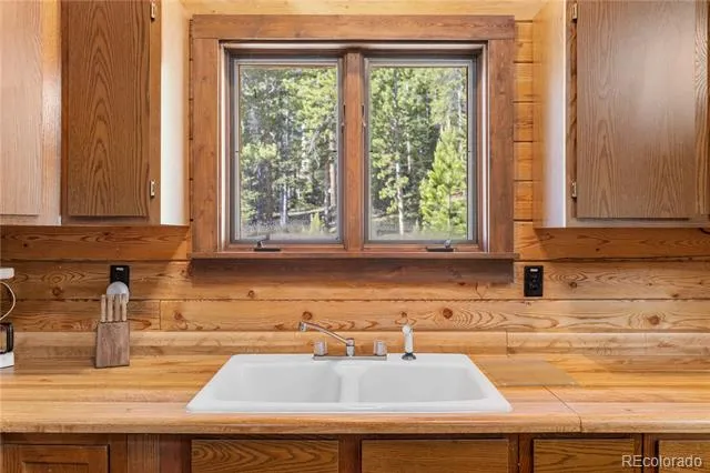 424 Dry Gulch Road Fairplay, CO 80440