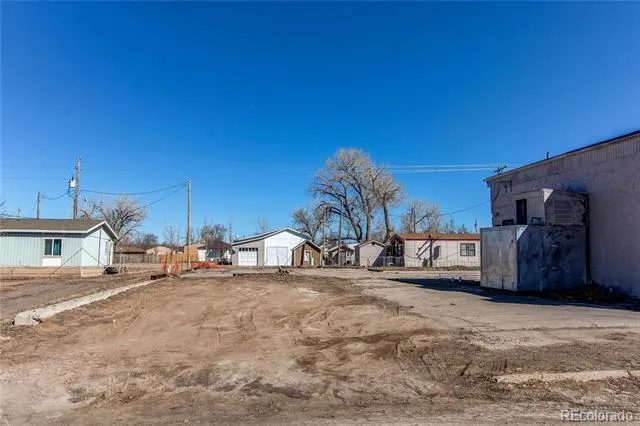 618 1st Avenue Deer Trail, CO 80105