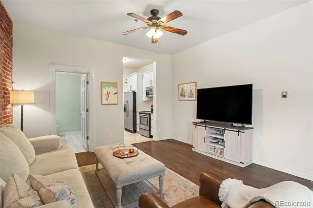 3249 W Fairview Place #111 Denver, CO 80211
