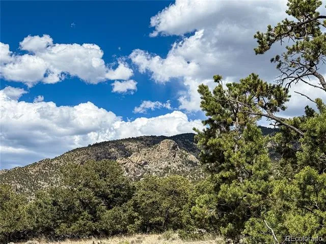 107 Crosstimber Lane Mosca, CO 81146