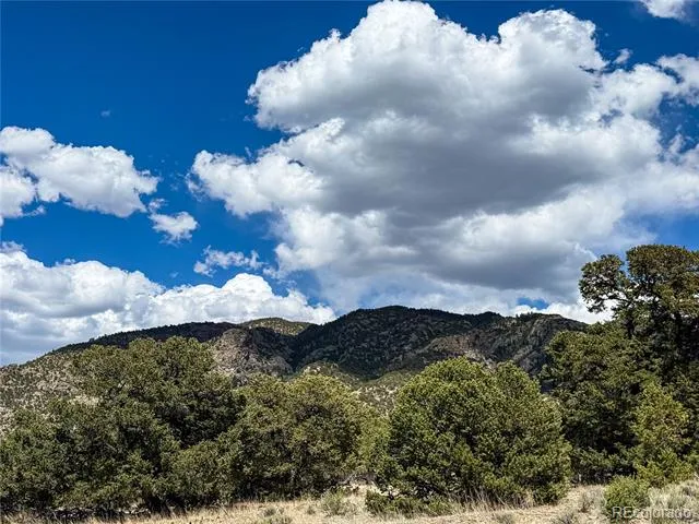 107 Crosstimber Lane Mosca, CO 81146