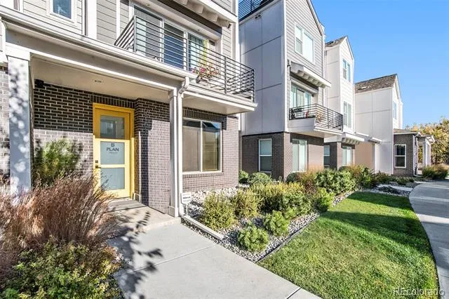 888 S Valentia Street #101 Denver, CO 80247