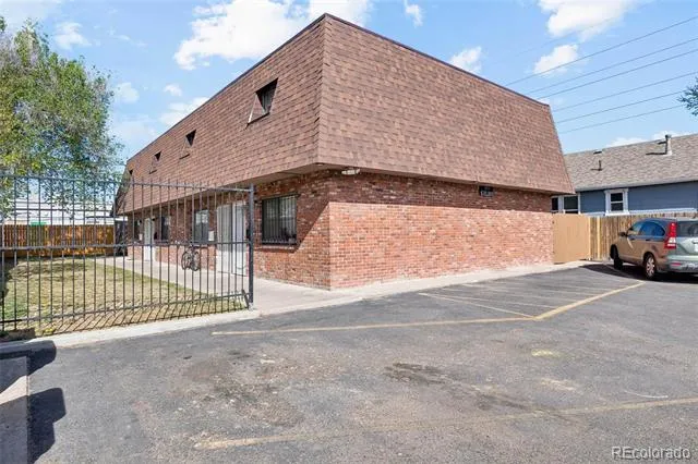 1015 S Eliot Street #4 Denver, CO 80219