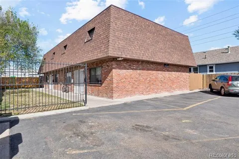 1015 S Eliot Street #4