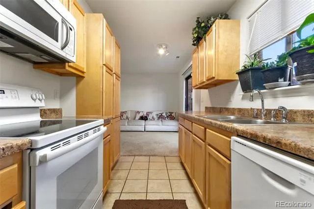 2265 S Buckley Road #102 Aurora, CO 80013