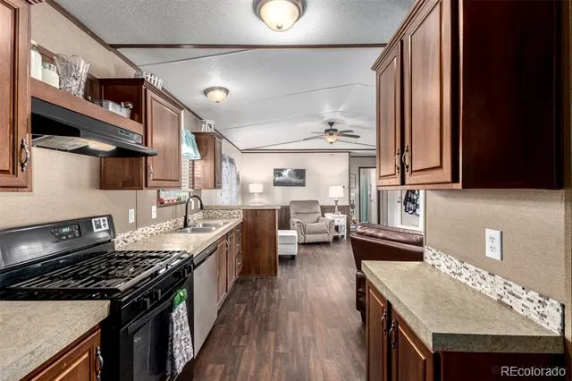 1801 W 92nd Avenue Denver, CO 80260