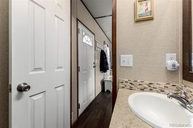 1801 W 92nd Avenue Denver, CO 80260