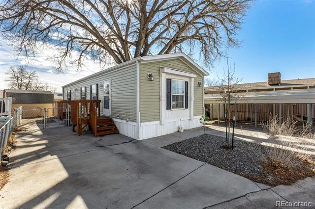 1801 W 92nd Avenue Denver, CO 80260