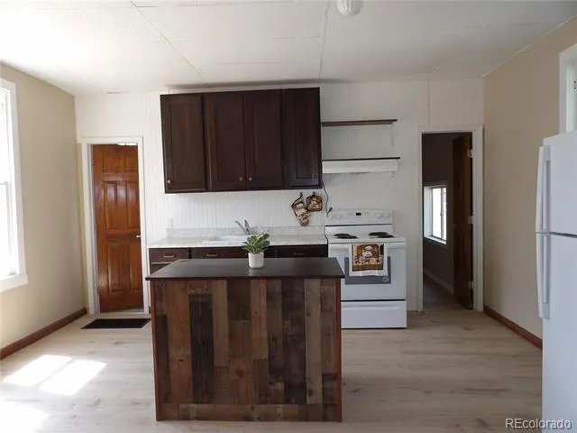 324 Lewis Avenue La Junta, CO 81050