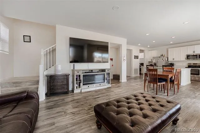 46557 Sunrise Court Bennett, CO 80102