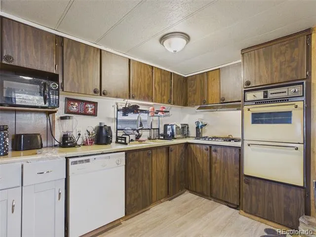 10201 Riverdale Road Thornton, CO 80229