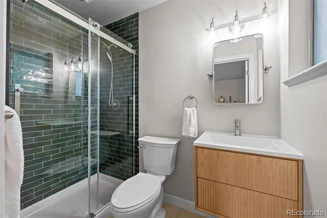 442 Titan Court Aurora, CO 80011