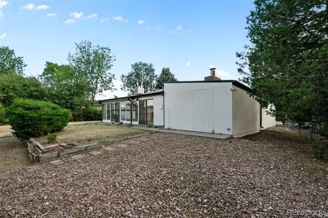 442 Titan Court Aurora, CO 80011