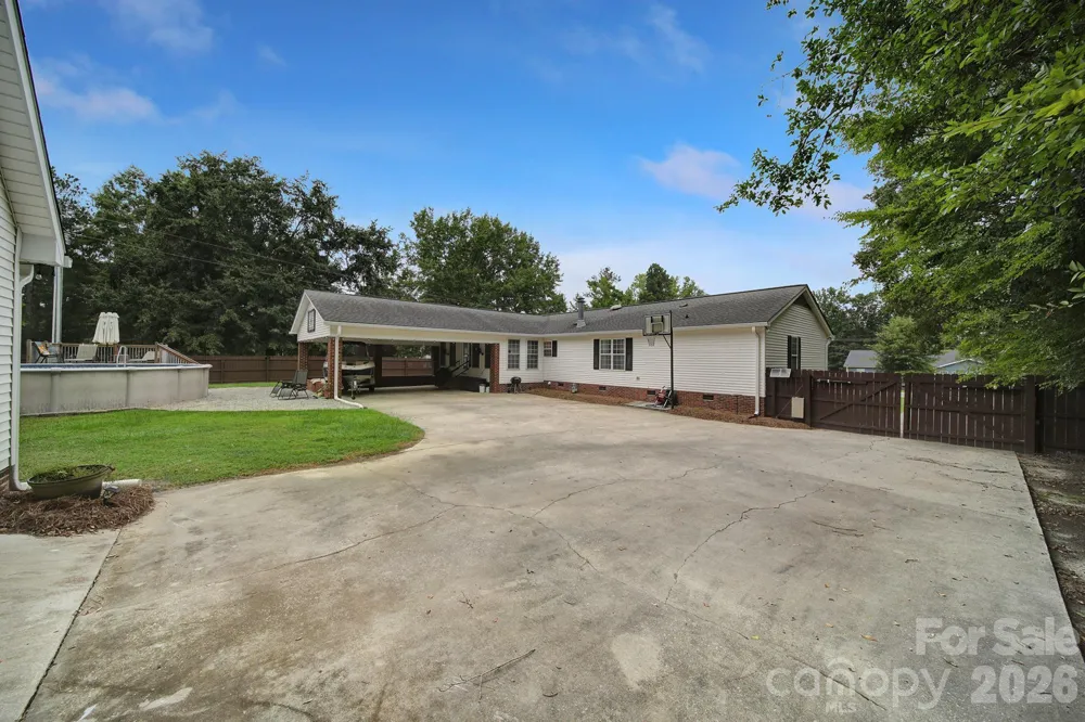 1421 Suttle Road Lancaster, SC 29720