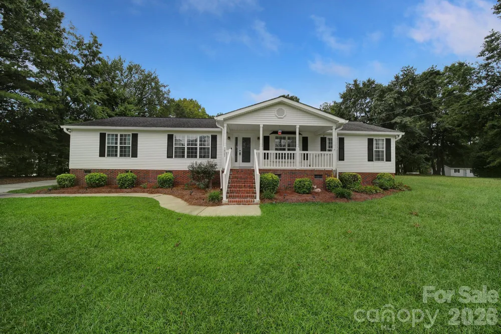 1421 Suttle Road Lancaster, SC 29720