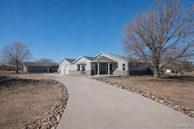 2 Meadow Lane Swink, CO 81077