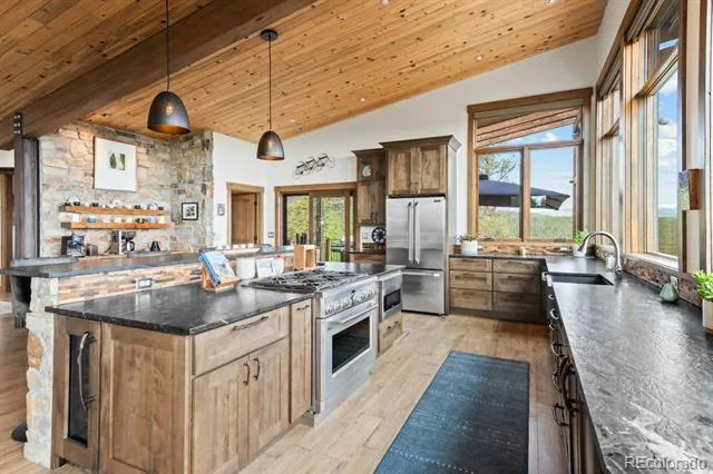 843 Indian Peak Road Golden, CO 80403