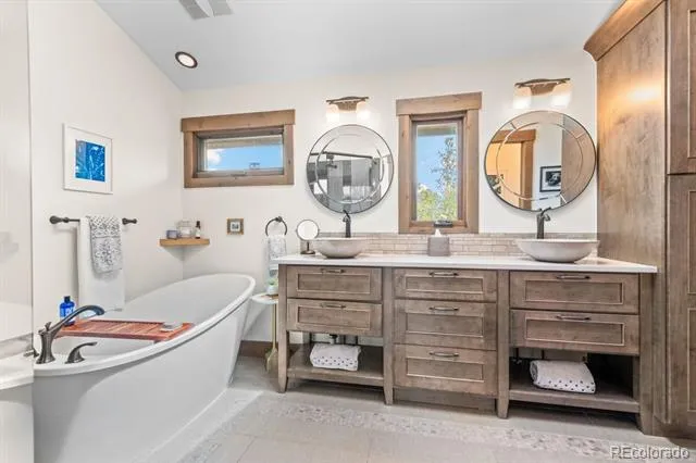 843 Indian Peak Road Golden, CO 80403